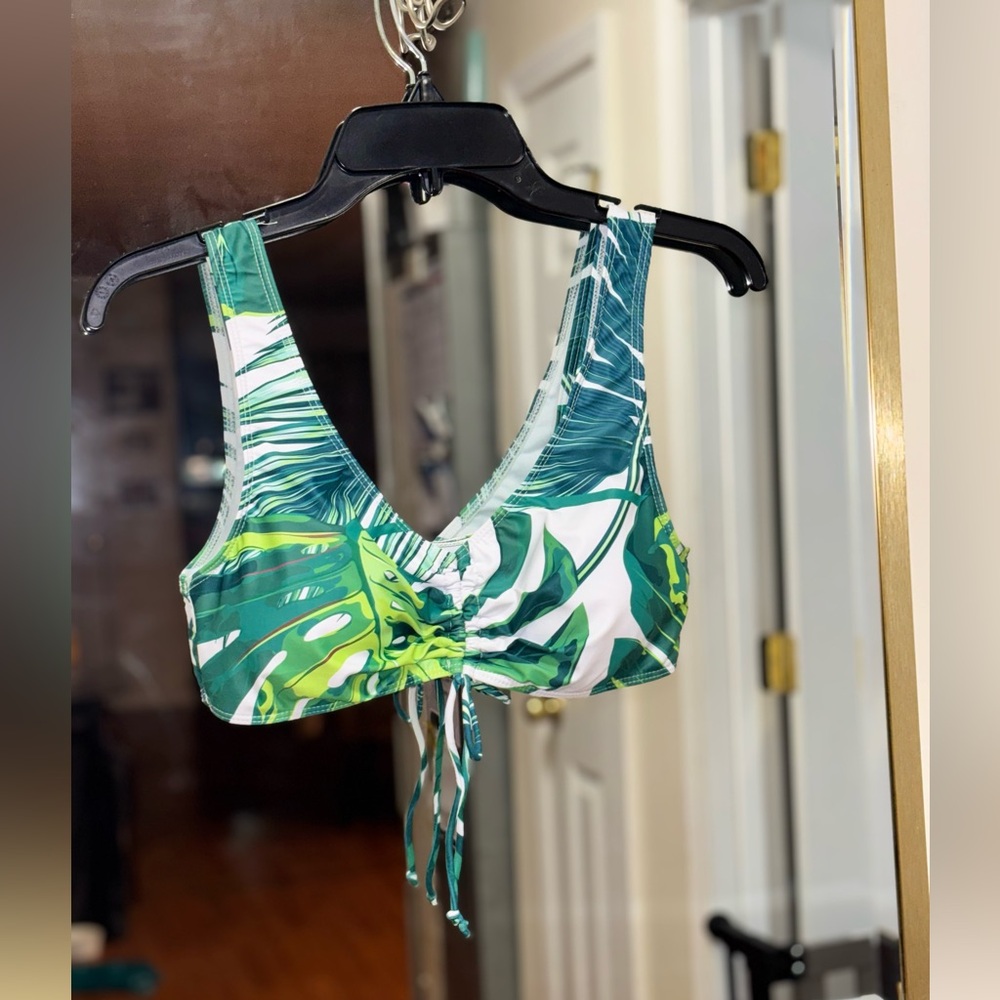 Tropical Green Leaf Print Jumpsuit - Picture 2 of 6